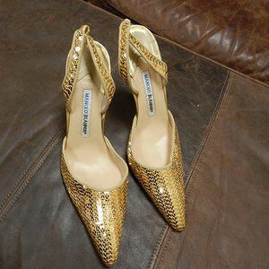 MANOLO BLAHNIK CAROLYNE 105 IN GOLD 391/2